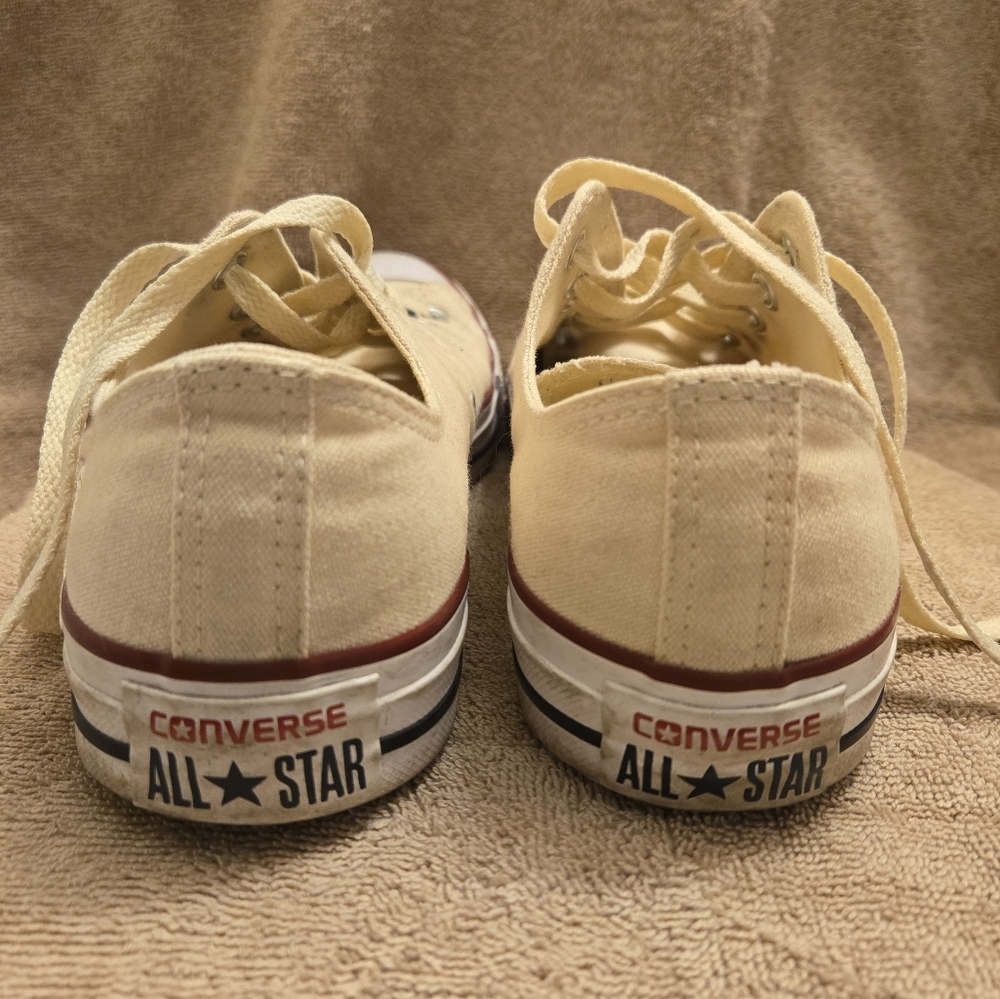 Converse - Picture 3 of 5